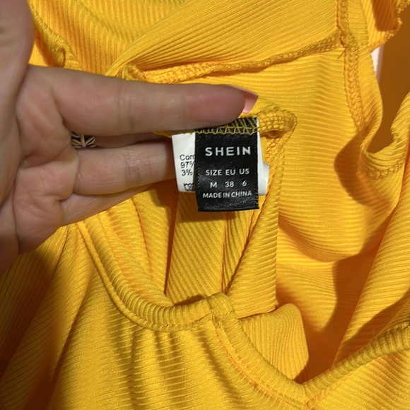 Shein Yellow Ruffle Ribbed Bodysuit Size M - Picture 6 of 7
